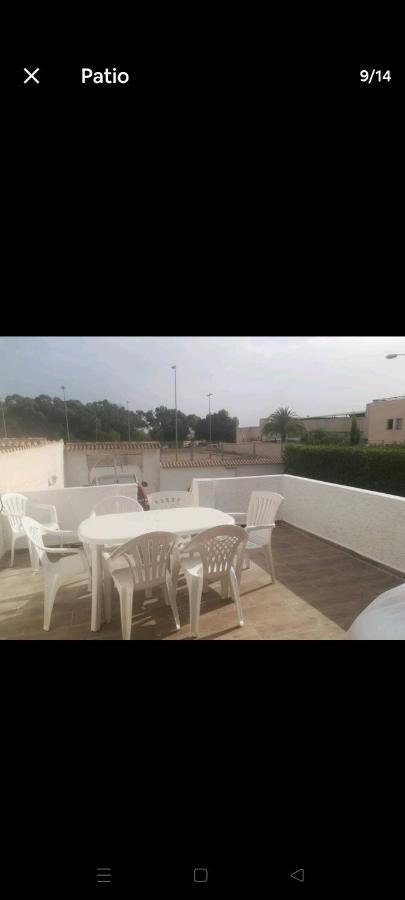 Acogedora Casa Con Piscina Villa Torrevieja Luaran gambar